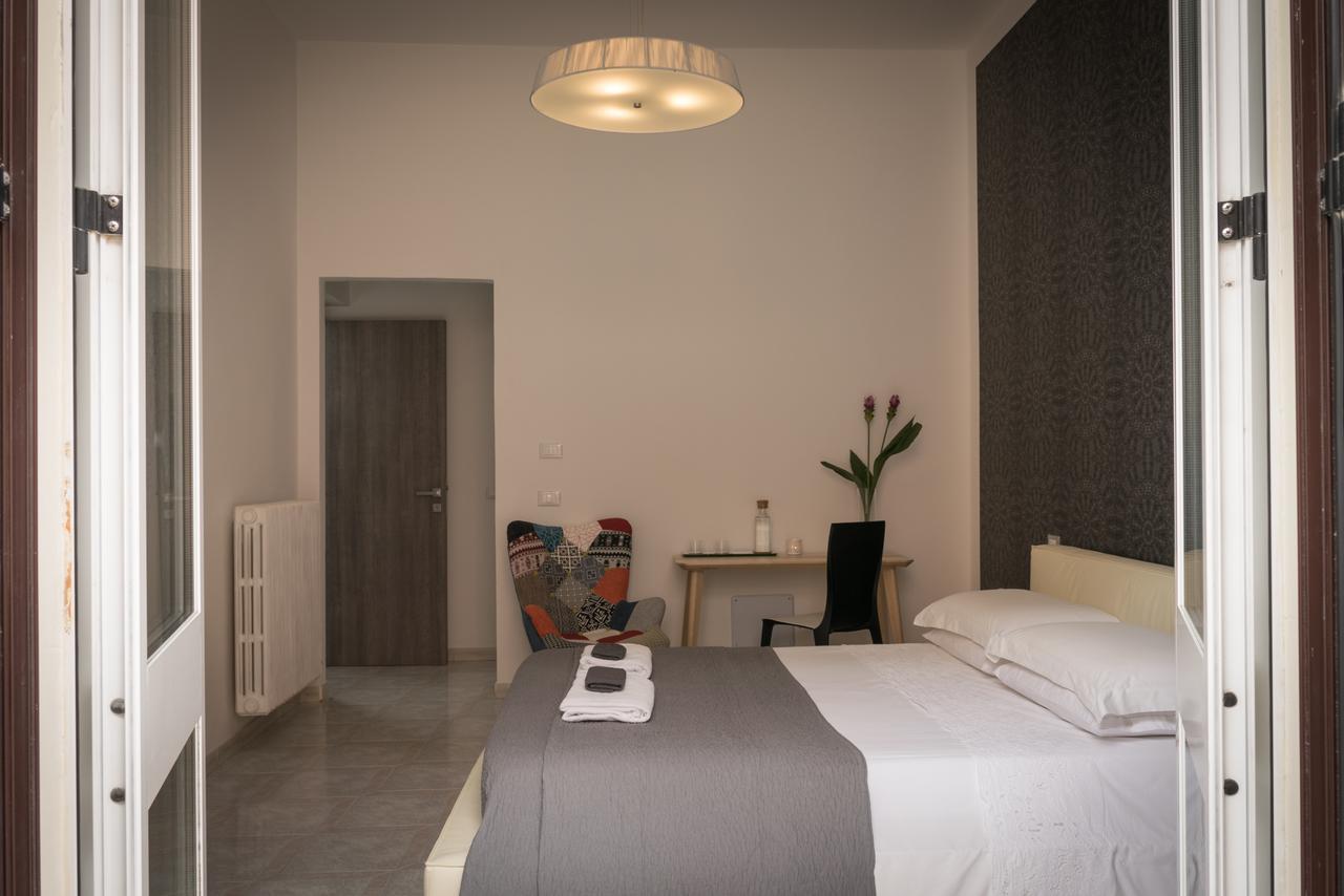 B&B Le Giravolte เลชเช ภายนอก รูปภาพ